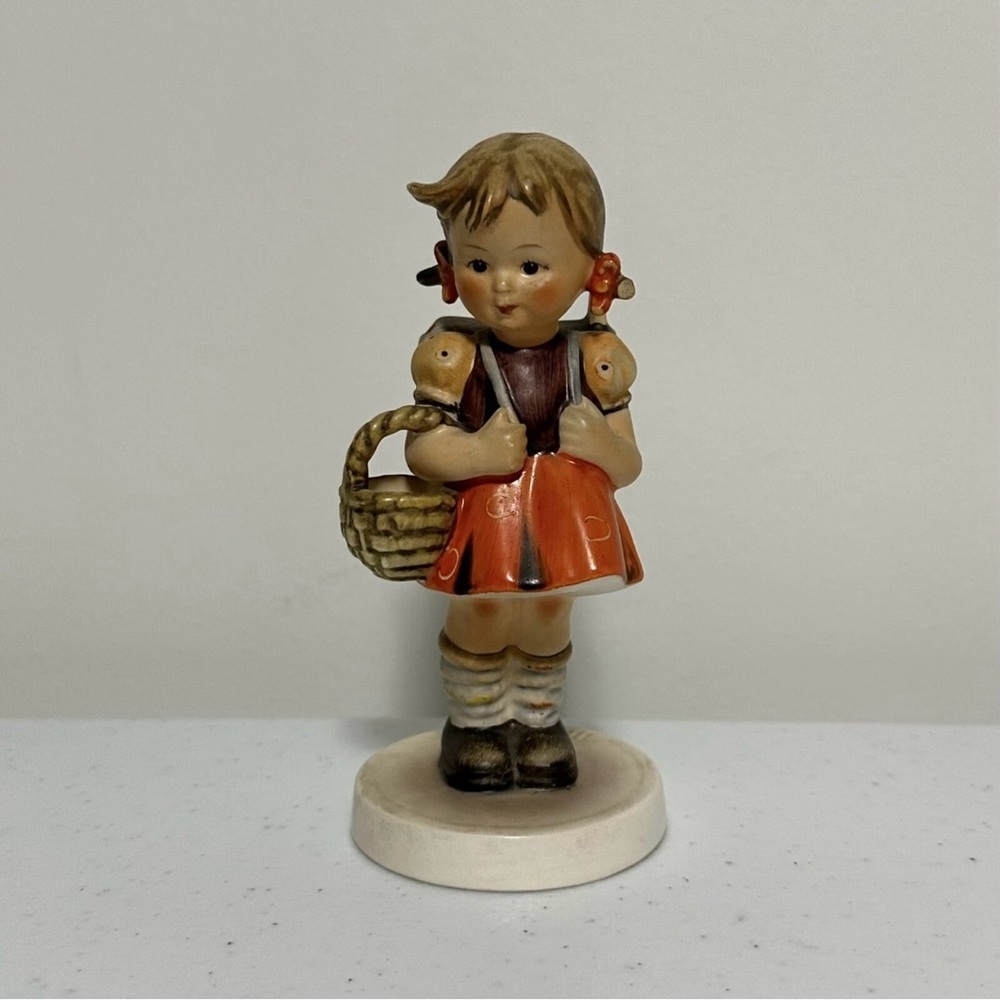 Goebel Hummel School Girl With Basket and Backpack Figurine 4.75" W Germany